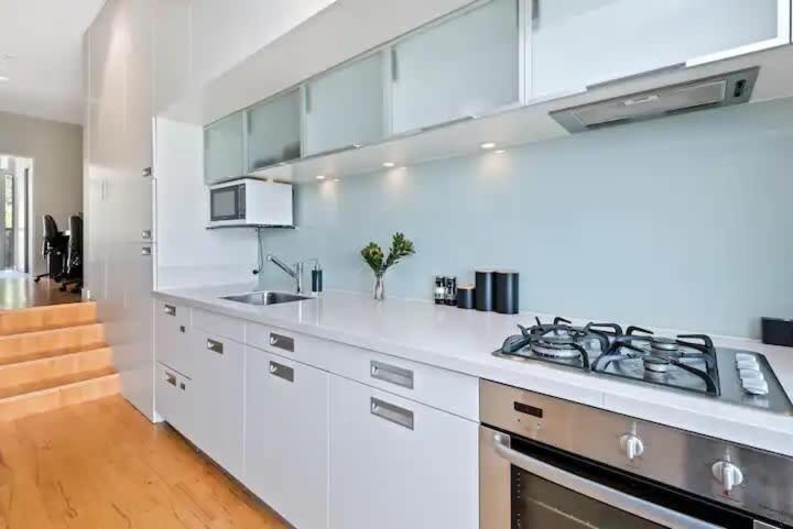 Luxury Lakeview 2 Bedroom Apartment Queenstown Eksteriør bilde