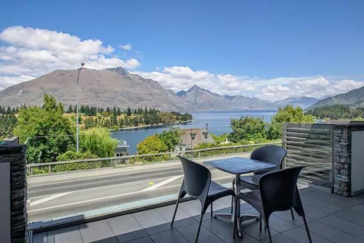 Luxury Lakeview 2 Bedroom Apartment Queenstown Eksteriør bilde